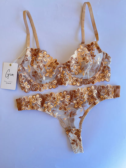 Conjunto Flores Dorado